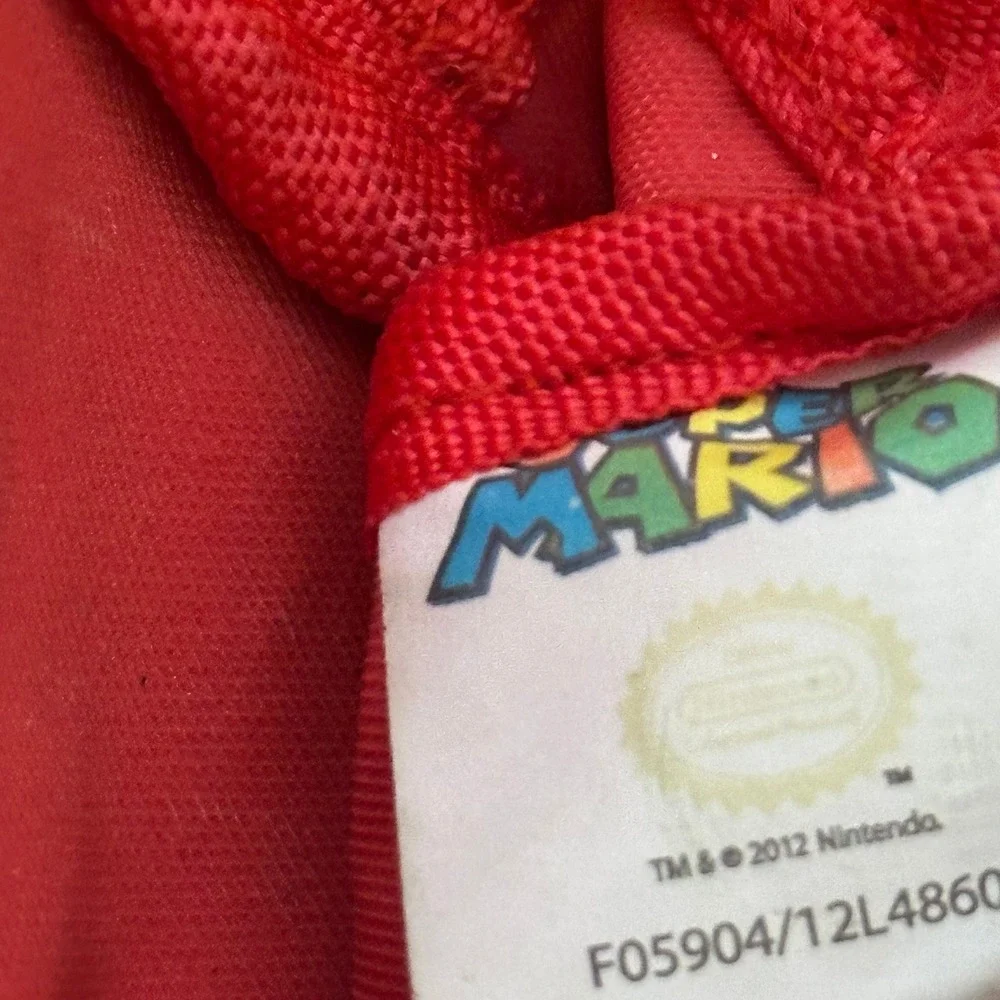 Nintendo Super Mario Bros Red Clip On Pouch Bag 2012 Collectible Accessory